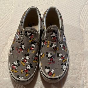 Dismay Vans- Mickey